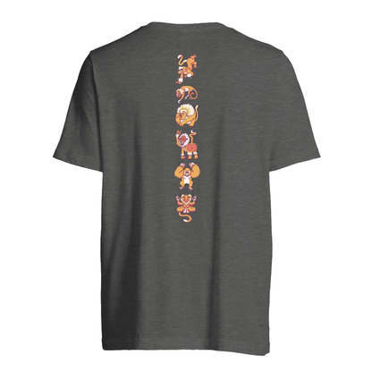 T-shirt au design d'APOU SHINY – Famille des Singes en Totem - un jeu de cartes familial plein de malice et de stratégie - Editeur : NO ONE GAMES