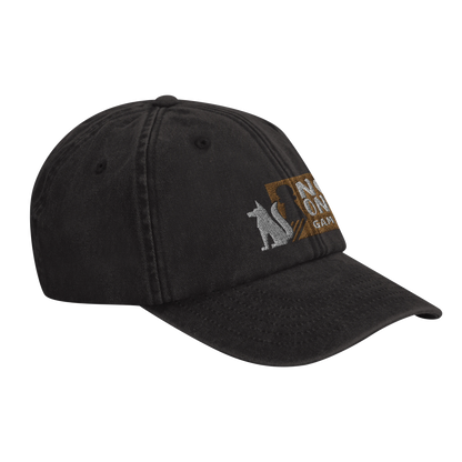 Casquette au design du logo de NO ONE GAMES - Inspiration du loup d'APOU SHINY : un jeu de cartes familial plein de malice et de stratégie